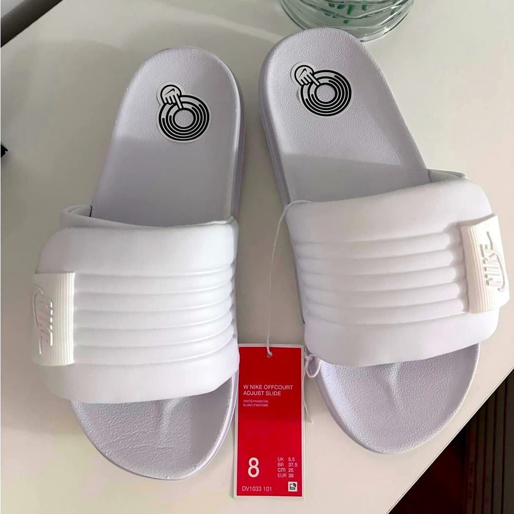 Nike Women’s Offcourt Adjust Slide Sandals